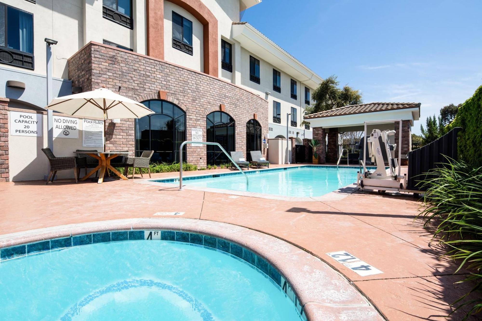 Holiday Inn Express Hotel & Suites Atascadero By Ihg מראה חיצוני תמונה